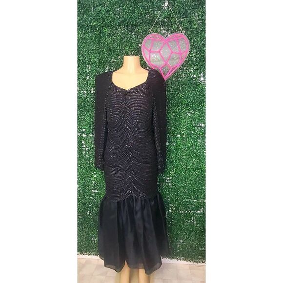 Metamorphosis Vintage gown - Picture 6 of 11